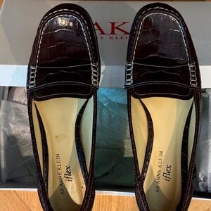 Anne Klein Brown Patent Leather Flats